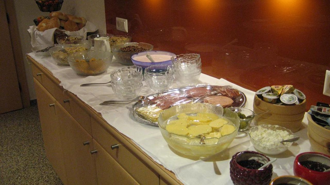 Frühstücksbuffet 1 Frühstücksbuffet 1